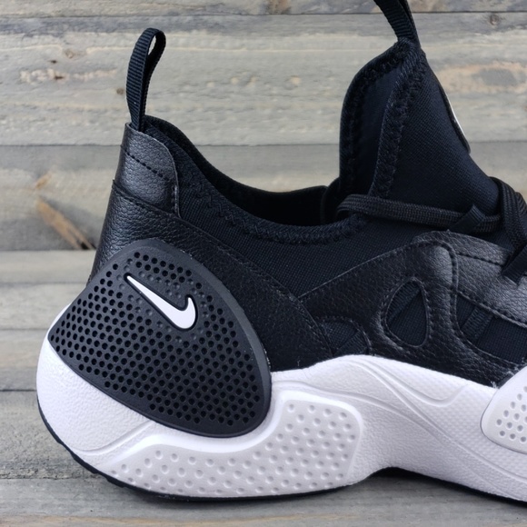 Nike Huarache E.D.G.E. Leather Men's Athletic Shoe - Picture 7 of 8